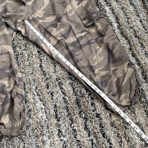 Lane Bryant pull on drawstring elastic waist camo print pants size 14/16 - Picture 5 of 7